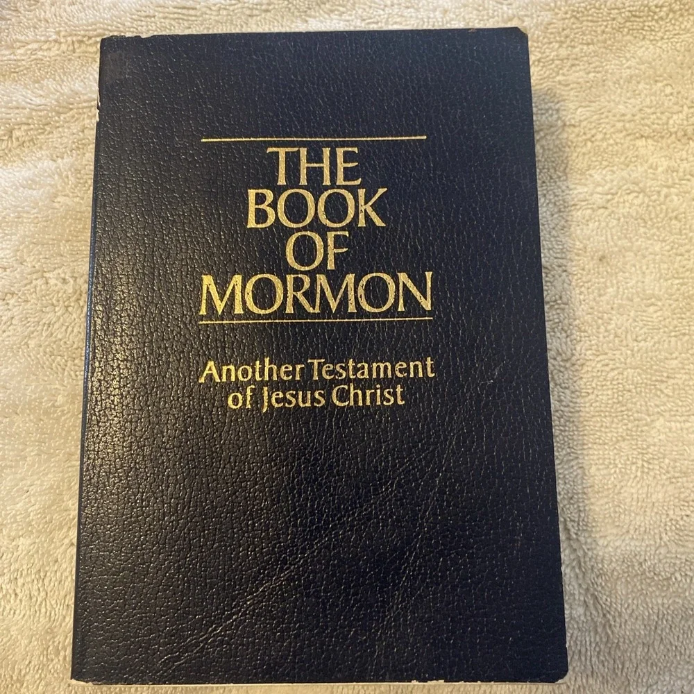 The Book Of Mormon Blue Softcover Gold Title Religious Text LDS 1981 Edition